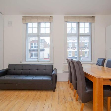 Lovely 2 Bedroom Apartment In Tooting Londra Esterno foto
