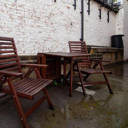 Lovely 2 Bedroom Apartment In Tooting Londra Esterno foto